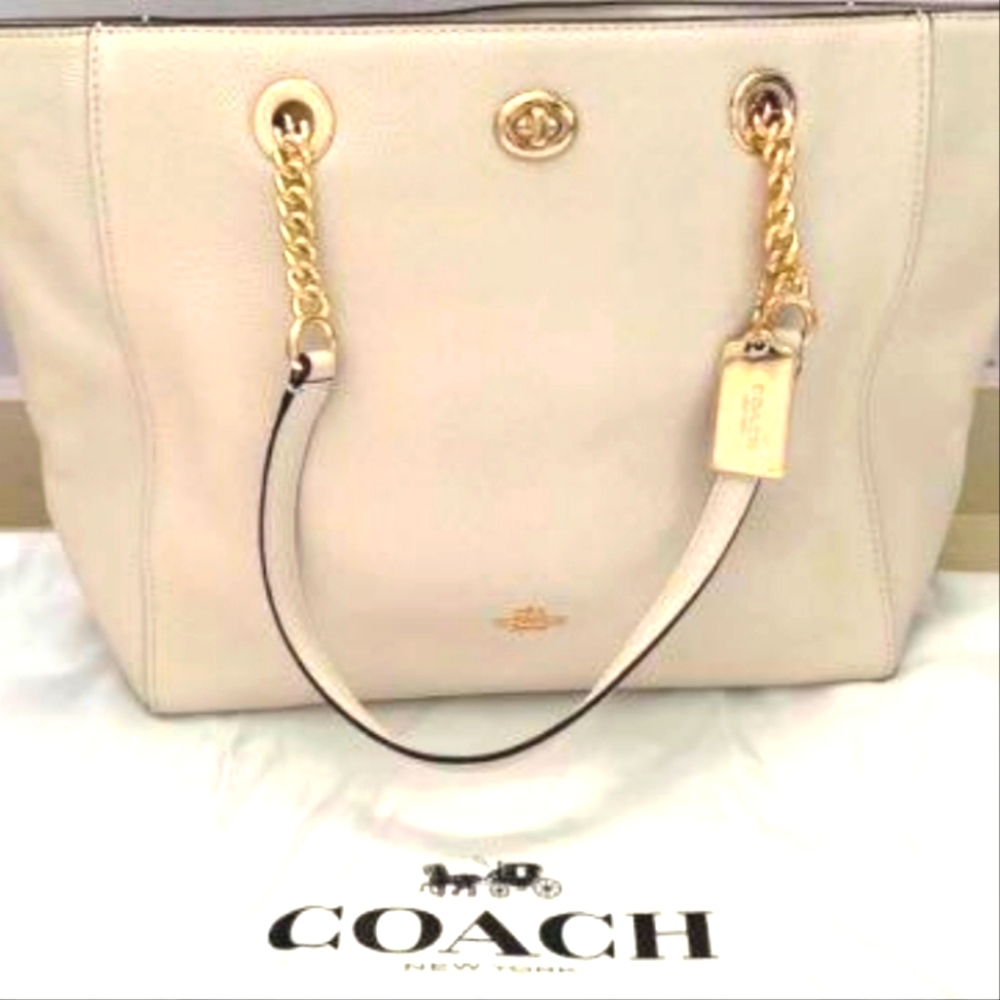 NWT Turnlock Chain Tote Cream Pebble Leather